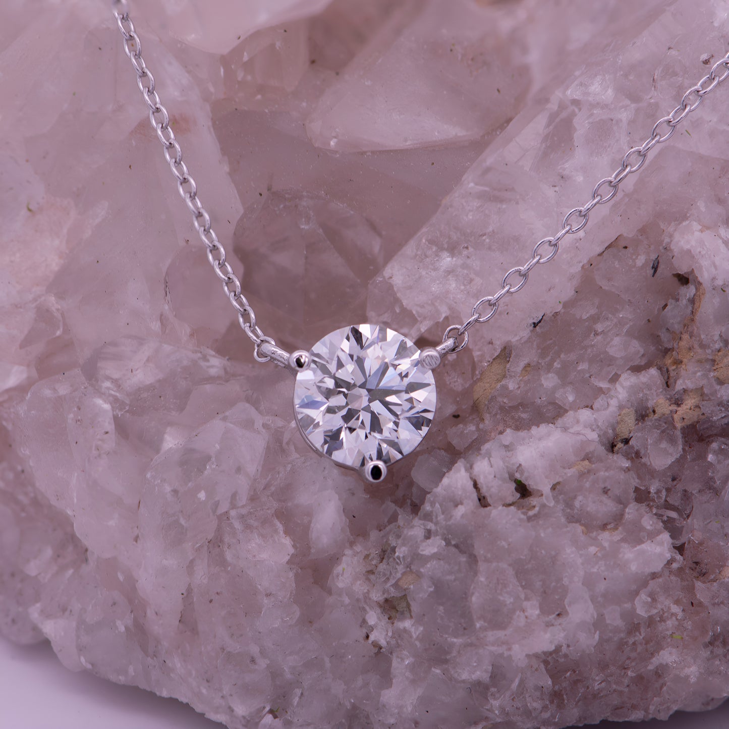 14k Gold 3 Prong Pendant Necklace