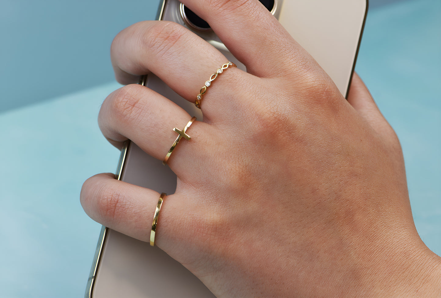 14k Gold Cross Fashion Band
