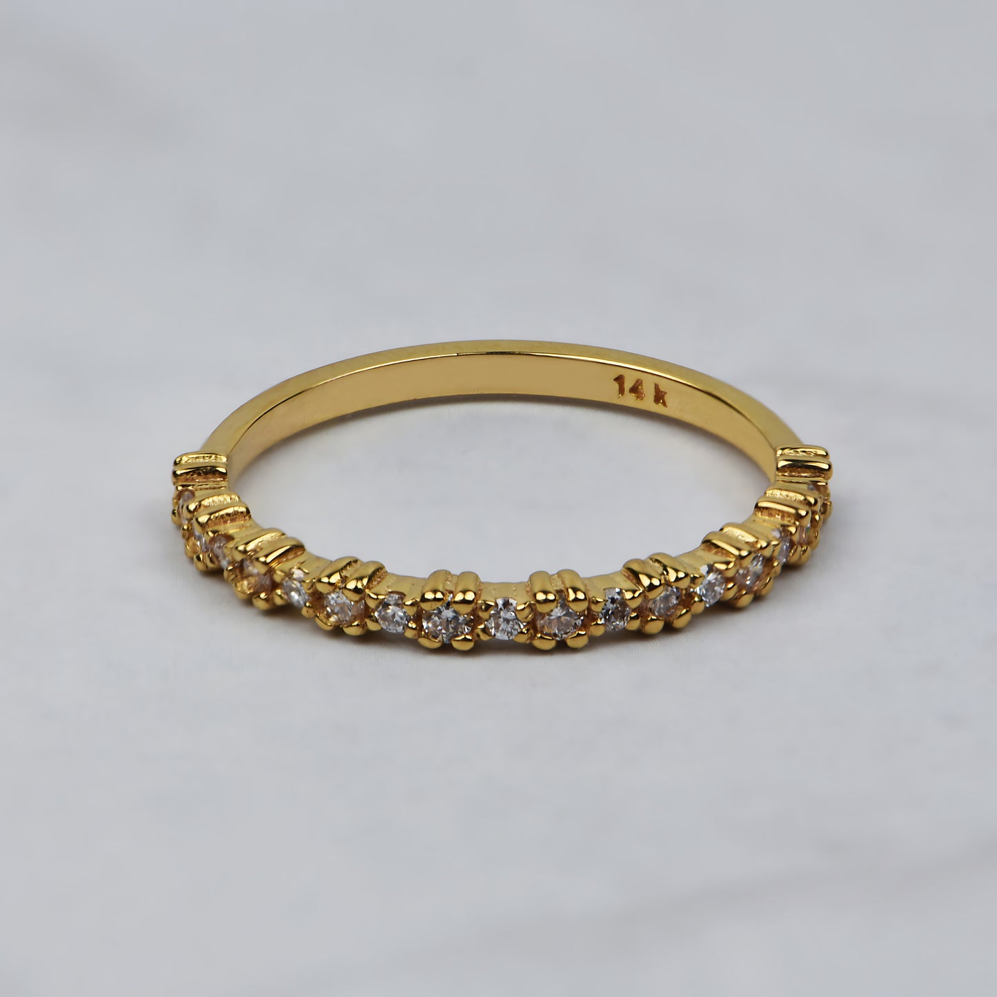 14k Gold Alternating Lab Grown Diamond Fashion Band